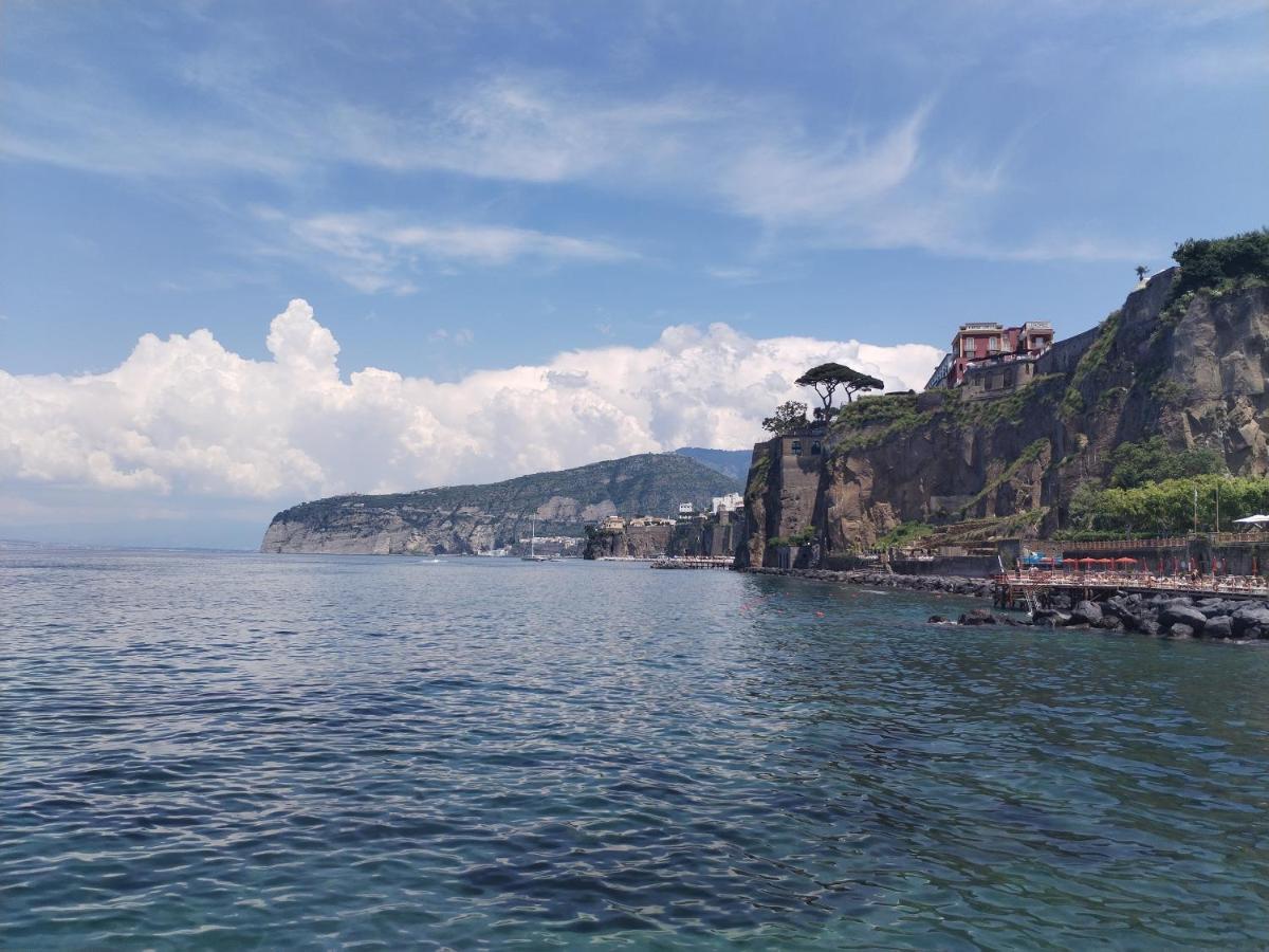 Lauro Charme Bed And Breakfast Sorrento Exterior photo