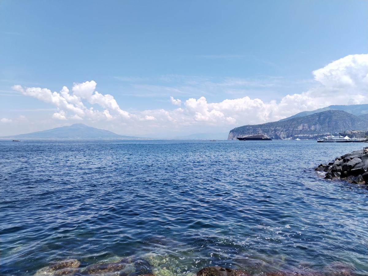 Lauro Charme Bed And Breakfast Sorrento Exterior photo
